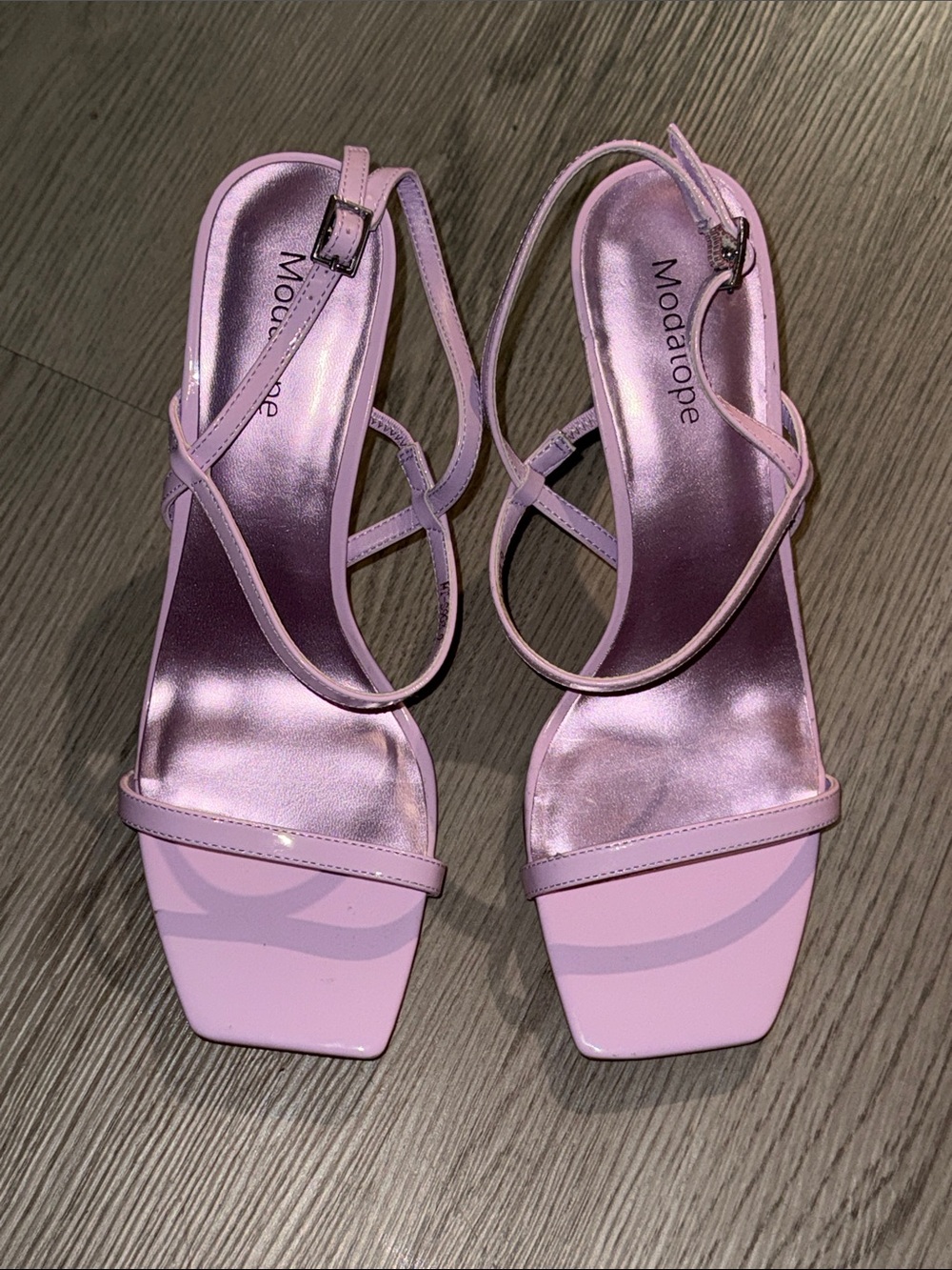 Modtrope lilac Strappy Square-Toe Heels
